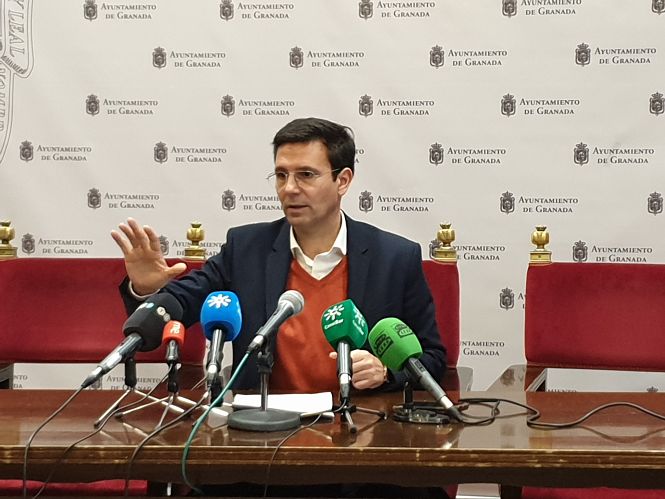 Francisco Cuenca en rueda de prensa (PSOE)