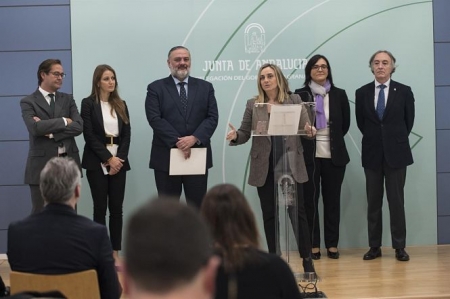 Rueda de prensa de balance del primer año del Gobierno de Juanma Moreno en Granada (JUNTA)