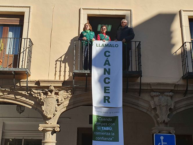 Imagen de la pancarta en dependencias municipales (AYTO. GUADIX)