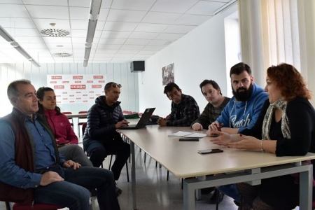 Reunión de miembros de IU con el comite de empresa de Cetursa (IU) Reunión de miembros de IU con el comite de empresa de Cetursa (IU)