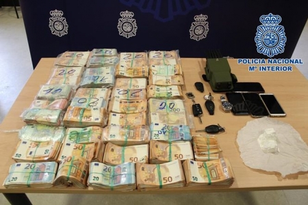 Droga y dinero intervenido (POLICIA NACIONAL)