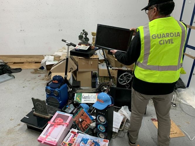 Objetos recuperados por la Guardia Civil (GUARDIA CIVIL)