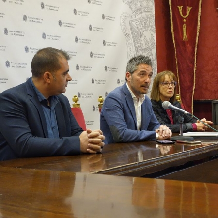 El Concejal de empleo, Manuel Olivares, en rueda de prensa (JAVIER ALGARRA) El Concejal de empleo, Manuel Olivares, en rueda de prensa (JAVIER ALGARRA)