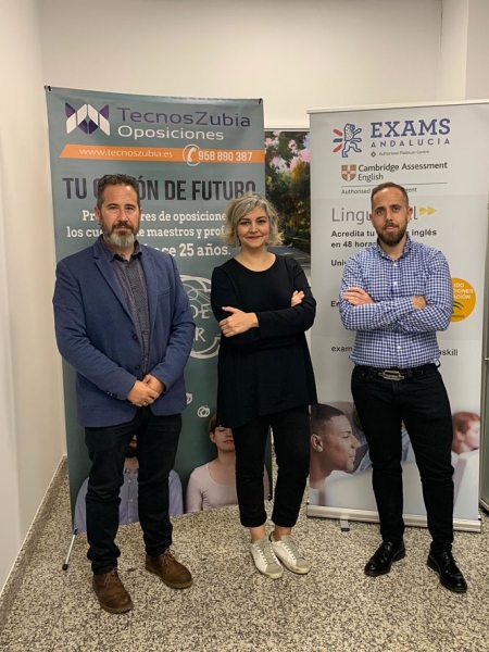 Imagen de la firma del convenio (EXAMS ANDALUCIA)