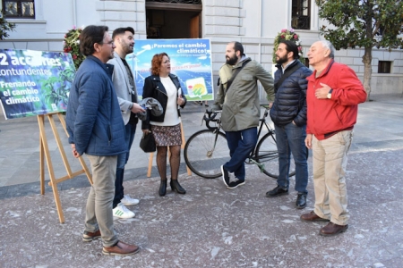 Miembros de IU han explicado la campaña (IU) Miembros de IU han explicado la campaña (IU)