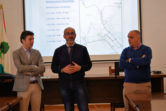 El director - gerente del Consorcio de transportes, Jorge Saavedra ha visitado Albolote (AYTO. ALBOLOTE) 