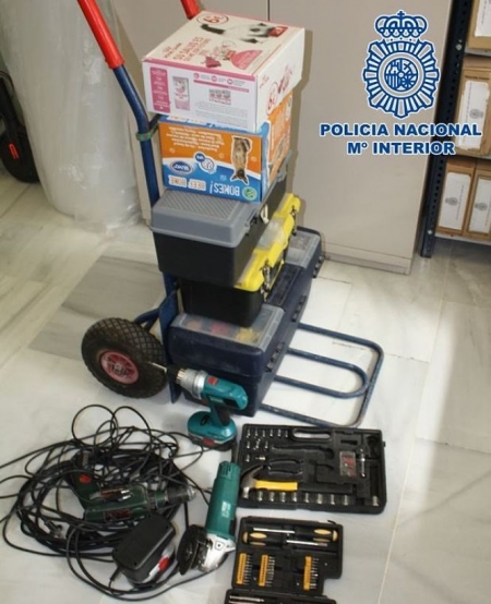 Herramientas incautadas tras un robo (POLICÍA NACIONAL) 