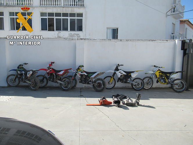 Motos recuperadas en Fuente Vaqueros (GUARDIA CIVIL) 