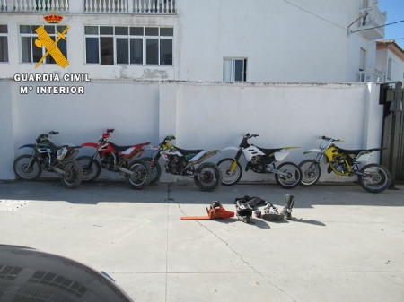 Motos recuperadas en Fuente Vaqueros (GUARDIA CIVIL) 