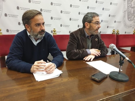 Jacobo Calvo y Miguel Ángel Fernández Madrid en rueda de prensa (PSOE GRANADA)