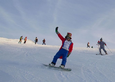 Imagen de la celebración del carnaval 2019 en Sierra Nevada (CETURSA) Imagen de la celebración del carnaval 2019 en Sierra Nevada (CETURSA)