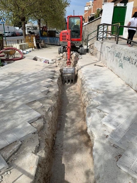 Obras de instalación de las nuevas líneas (ENDESA) Obras de instalación de las nuevas líneas (ENDESA)