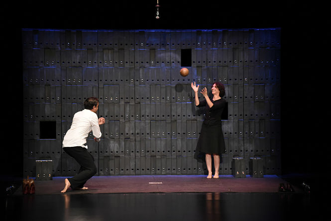 Imagen de la representación de una obra de teatro (DIPUTACIÓN) 