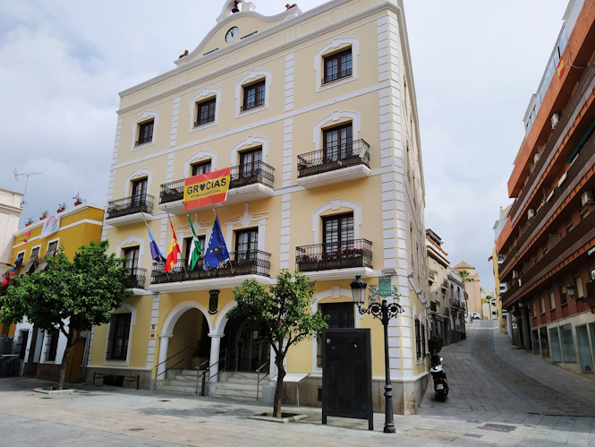 Fachada del Ayuntamiento de Almuñécar (AYTO. ALMUÑECAR) 