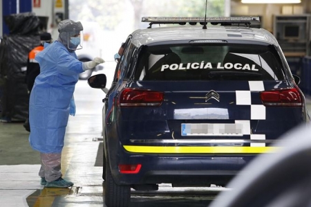 Realizan tests para el coronavirus a sanitarios y cuerpos de seguridad en la ITV de Albolote-Peligros (ÁLEX CÁMARA / EUROPA PRESS) Realizan tests para el coronavirus a sanitarios y cuerpos de seguridad en la ITV de Albolote-Peligros (ÁLEX CÁMARA / EUROPA PRESS)