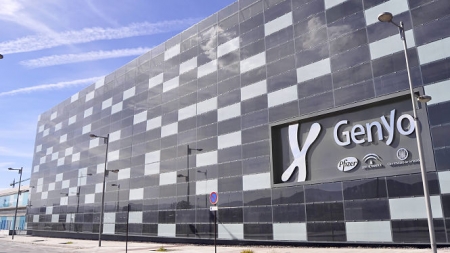 Fachada del edificio de GENYO (UGR) 