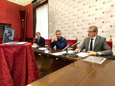 El concejal de Recursos Humanos, Francisco Fuentes, y los portavoces del equipo de gobierno local, Manuel Olivares y César Díaz (AYUNTAMIENTO) El concejal de Recursos Humanos, Francisco Fuentes, y los portavoces del equipo de gobierno local, Manuel Olivares y César Díaz (AYUNTAMIENTO)