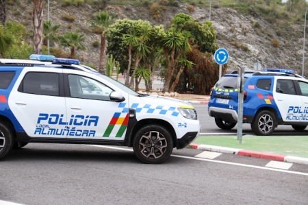 Control de la Policía Local de Almuñécar (AYTO. ALMUÑECAR) Control de la Policía Local de Almuñécar (AYTO. ALMUÑECAR)