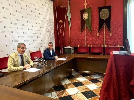Los portavoces del equipo de gobierno local de Granada, César Díaz y Manuel Olivares (AYUNTAMIENTO) Los portavoces del equipo de gobierno local de Granada, César Díaz y Manuel Olivares (AYUNTAMIENTO)