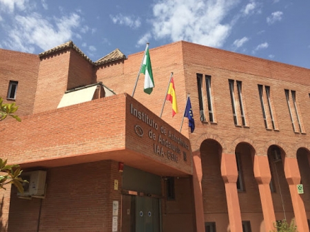Fachada del Instituto de Astrofísica de Andalucía (CSIC ANDALUCÍA) Fachada del Instituto de Astrofísica de Andalucía (CSIC ANDALUCÍA)