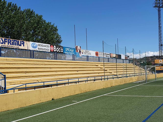 Grada del Municipal `Pepe Poyatos` (AYTO. GUADIX) 