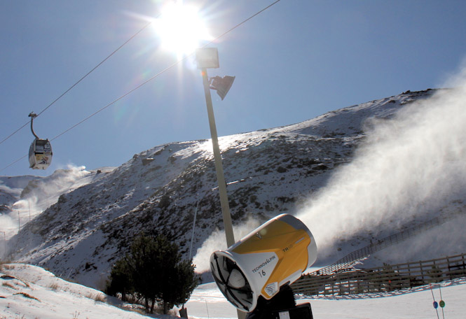 Nuevo cañón de nieve artificial (CETURSA) 