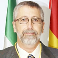 José María Lara, ex-director médico del distrito Granada-Metropolitano José María Lara, ex-director médico del distrito Granada-Metropolitano