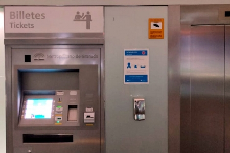 Nueva señalización en las paradas del metro (JUNTA) Nueva señalización en las paradas del metro (JUNTA)
