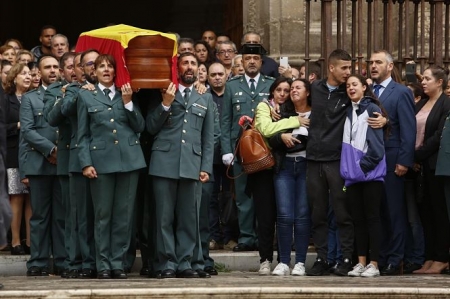 misa funeral por el guardia civil fallecido tras ser disparado en Huétor Vega en acto de servicio, cuyo juicio ha empezado este lunes (ÁLEX CÁMARA - EUROPA PRESS) 