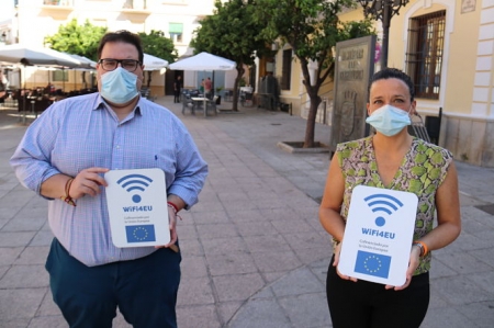Presentación de los puntos wifi gratuitos (AYTO. ALMUÑÉCAR)