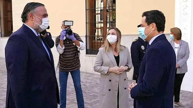 El presidente de la Junta de Andalucía, Juanma Moreno en una visita a Motril (JUNTA DE ANDALUCÍA)