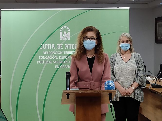La Delegada de Educación, Ana Berrocal en rueda de prensa (JUNTA)