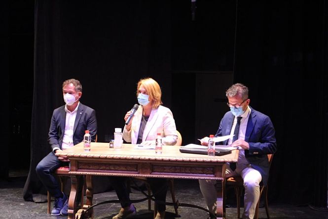 Reunión del Delegado de tursimo con los alcaldes de la Costa Tropical (JUNTA)