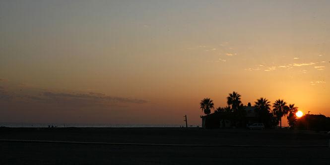 Atardecer en la Playa del Poniente de Motril (AYTO. MOTRIL) 