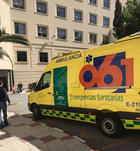 Una ambulancia del 061 en una imagen de archivo (JUNTA DE ANDALUCÍA) 
