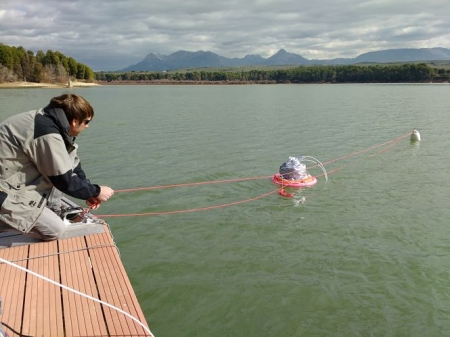 Aparato que permite a los investigadores medir los flujos de CO2, CH4, y N2O de forma simultánea (UGR) 