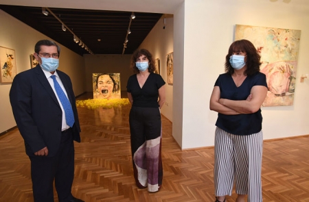 José Entrena ha inaugurado la expocisión (R. MARTÍNEZ / DIPGRA)