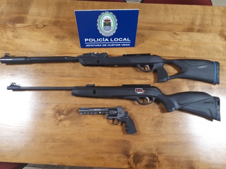 Armas intervenidas por la Policía Local (AYTO. HUÉTOR VEGA)