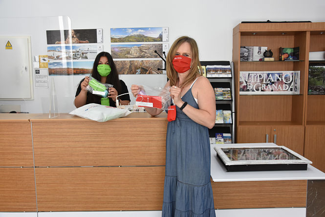 Presentación del kit de turistas (AYTO. BAZA)