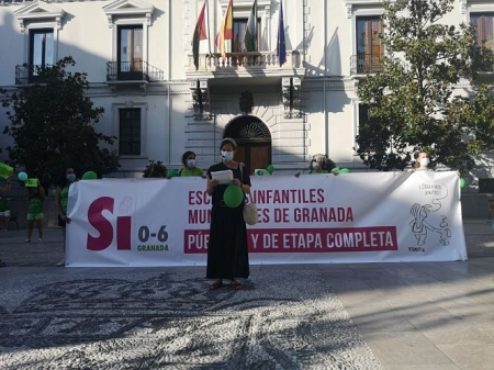Concentración en la Plaza del Carmen (SI GRANADA)