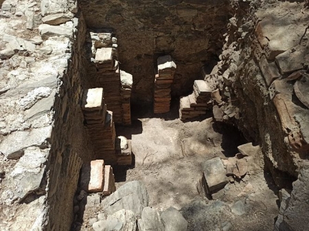 Limpieza de los restos arqueológicos del Cotobro (AYTO. ALMUÑECAR) 