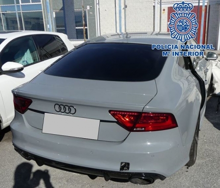 Uno de los vehículos incautados (POLICÍA NACIONAL) 