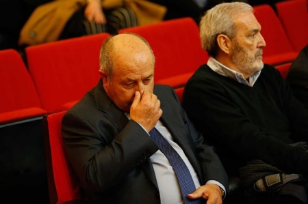 El exalcalde de Granada José Torres Hurtado, sentado en el banquillo del macrojuicio por el caso Serralo ÁLEX CÁMARA / EUROPA PRESS)