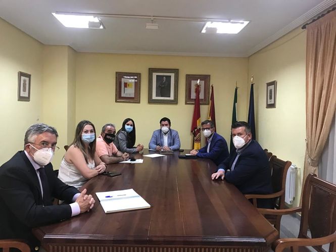 Visita de  Joaquín López-Sidro y Gustavo Rodríguez (JUNTA)