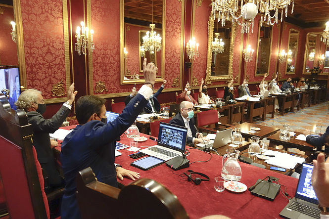 Imagen del pleno donde se ha aprobado el presupuesto (JAVIER ALGARRA / AYUNTAMIENTO) 
