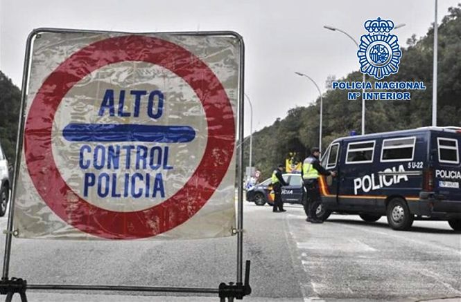 Imagen de un control policial (POLICÍA NACIONAL / ARCHIVO) 