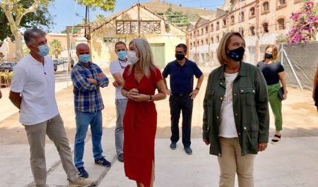 Imagen de la visita de Patricia del Pozo a la fábrica de azúcar de Motril (JUNTA) 