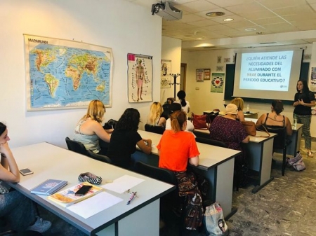 Escuela de Padres y Madres de Vegas del Genil del año pasado (AYTO. VEGAS DEL GENIL)