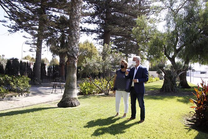 Acto de cesión del Puerto de Motril al Ayuntamiento de la localidad del uso de 1.000 metros cuadrados de jardines (AUTORIDAD PORTUARIA DE MOTRIL) 