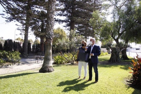 Acto de cesión del Puerto de Motril al Ayuntamiento de la localidad del uso de 1.000 metros cuadrados de jardines (AUTORIDAD PORTUARIA DE MOTRIL) 